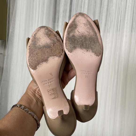 REDUCED!!Valentino Red V d’Orsay kitten heels shoes - Picture 8 of 17